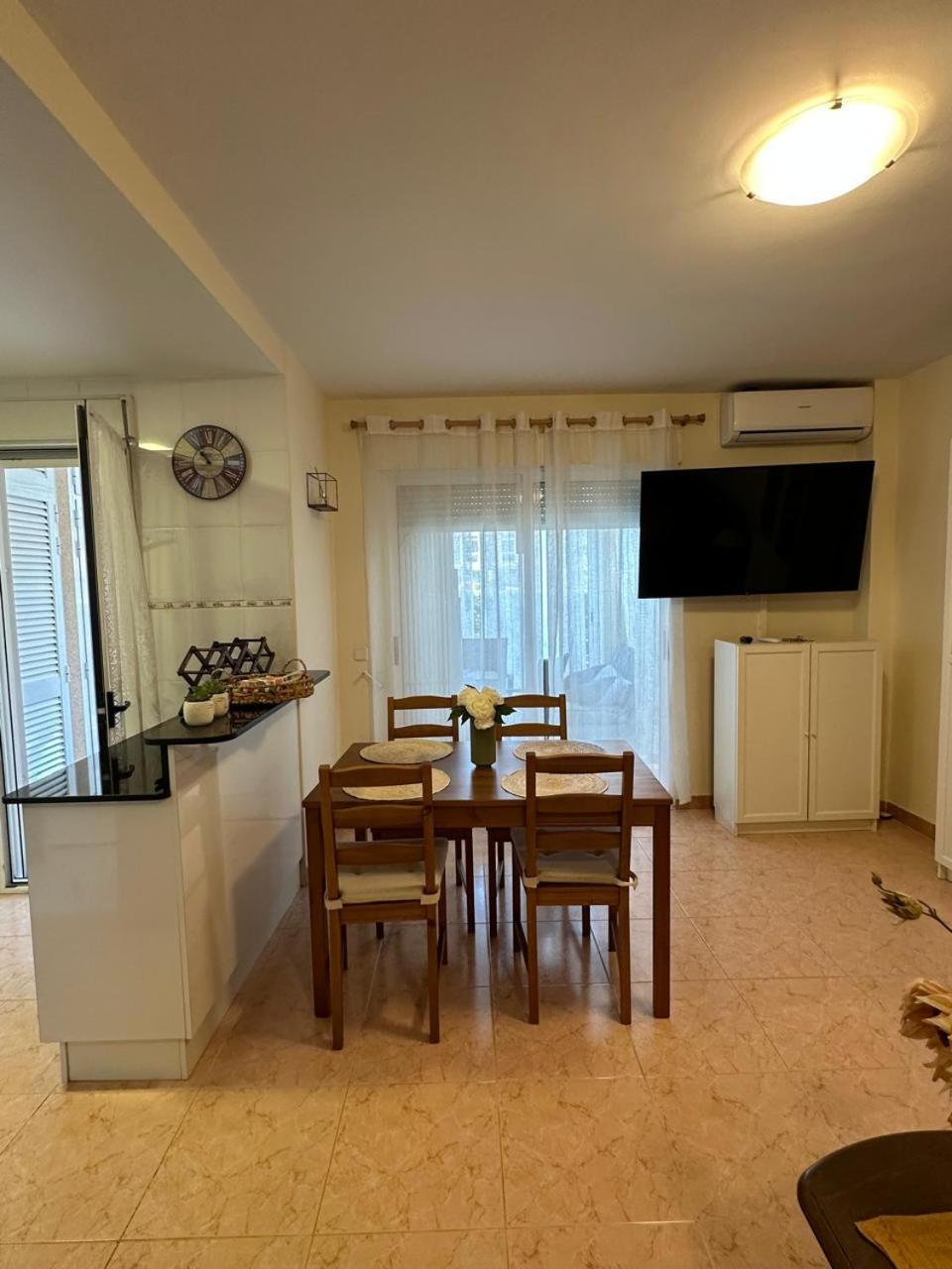 La Adela Appartement *